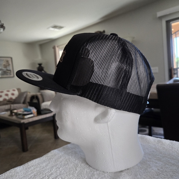 RUTHLESS OUTLAWZ CUSTOMS  LEATHER PATCH  CAP.      (5 PANEL  FLAT CAP) - Picture 9 of 10